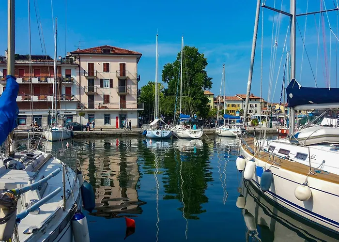 Waterfront In 54587 * 比比翁